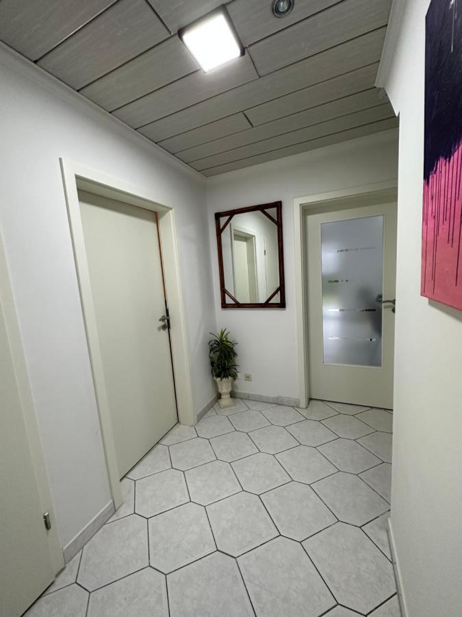Ferienwohnung Am Hafen Ruestersiel Wilhelmshaven Buitenkant foto