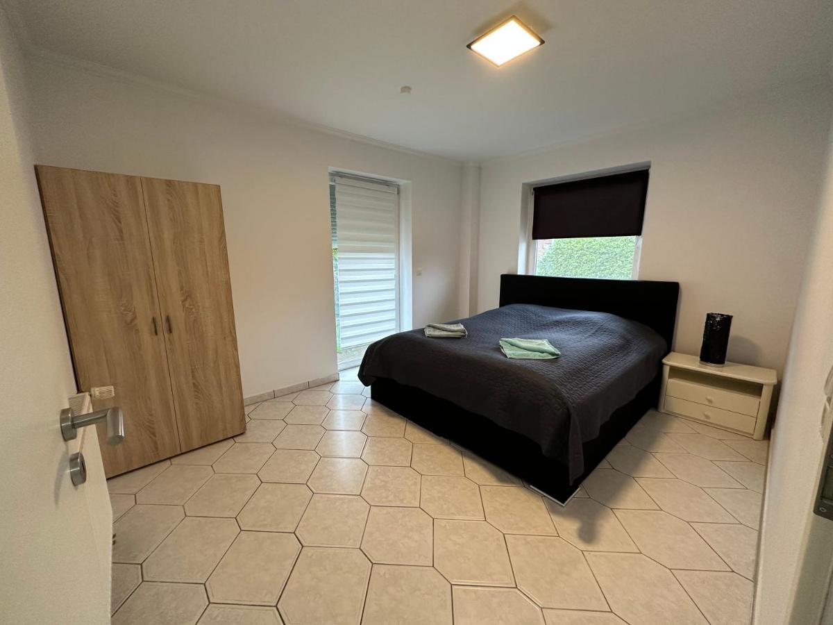 Ferienwohnung Am Hafen Ruestersiel Wilhelmshaven Buitenkant foto